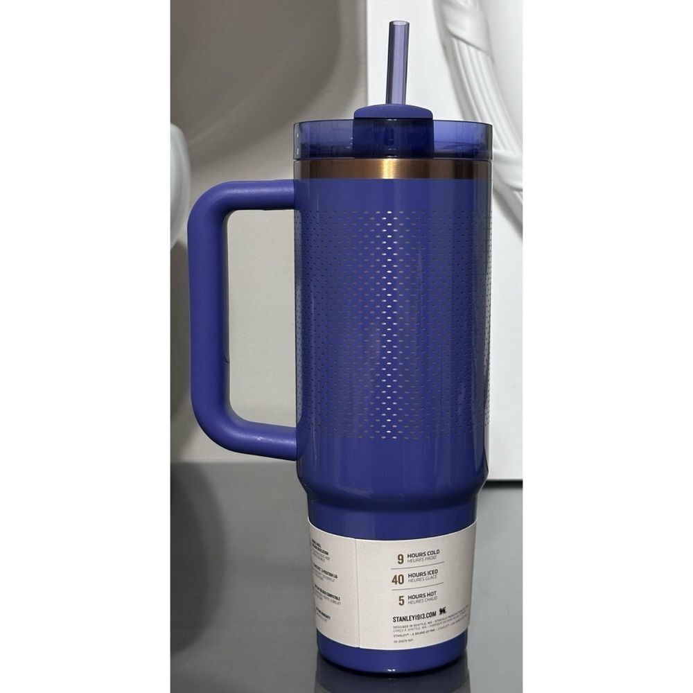 Stanley X CALIA Quencher H2.0 FlowState 30oz Tumbler, SKIPPER BLUE - Picture 3 of 5